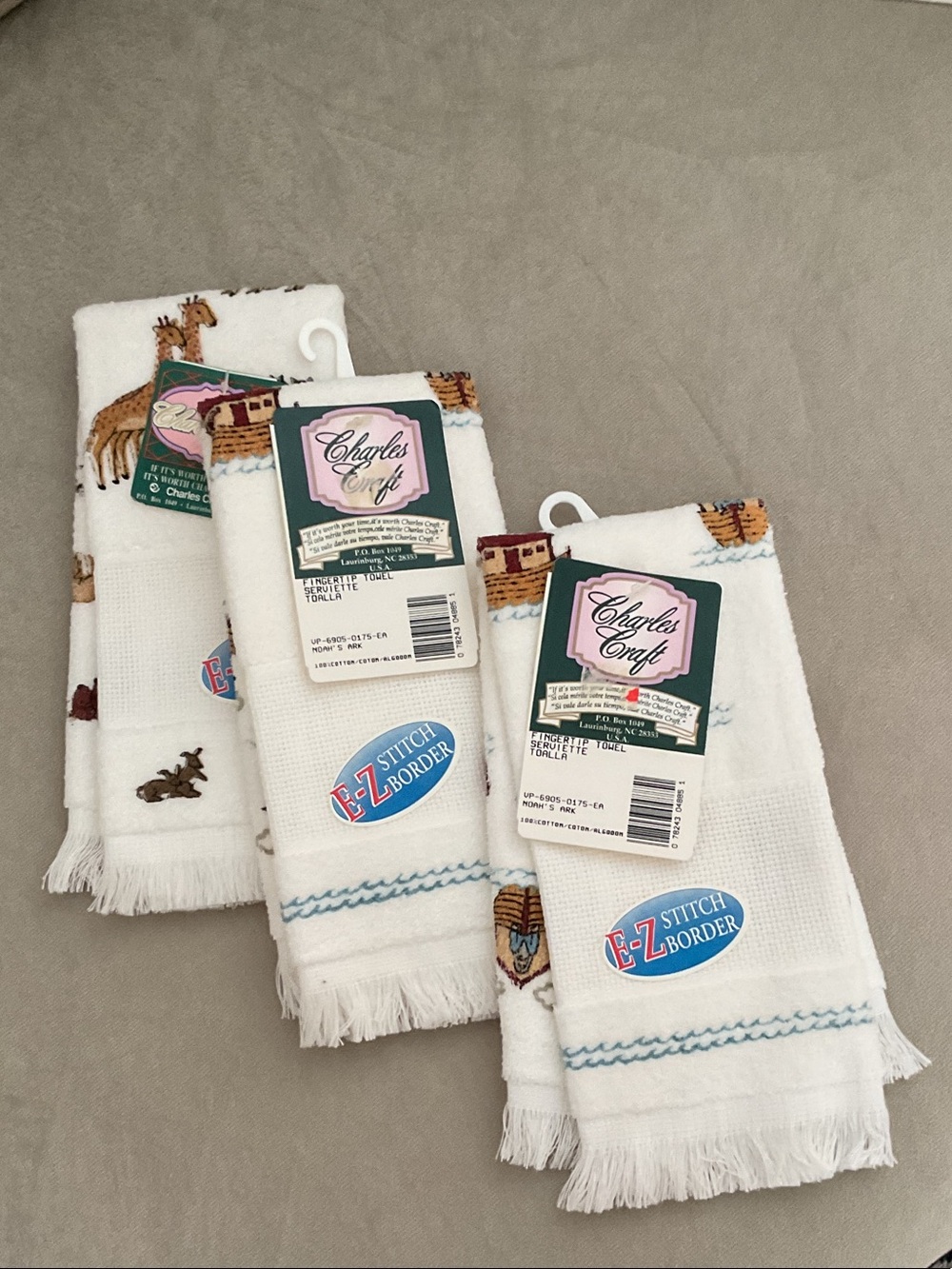 White Do it yourself cross stitch border finger tip towels Set of 3